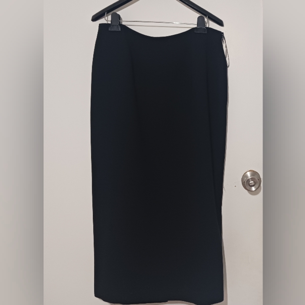 Sag Harbor Classic Black Maxi Straight Skirt